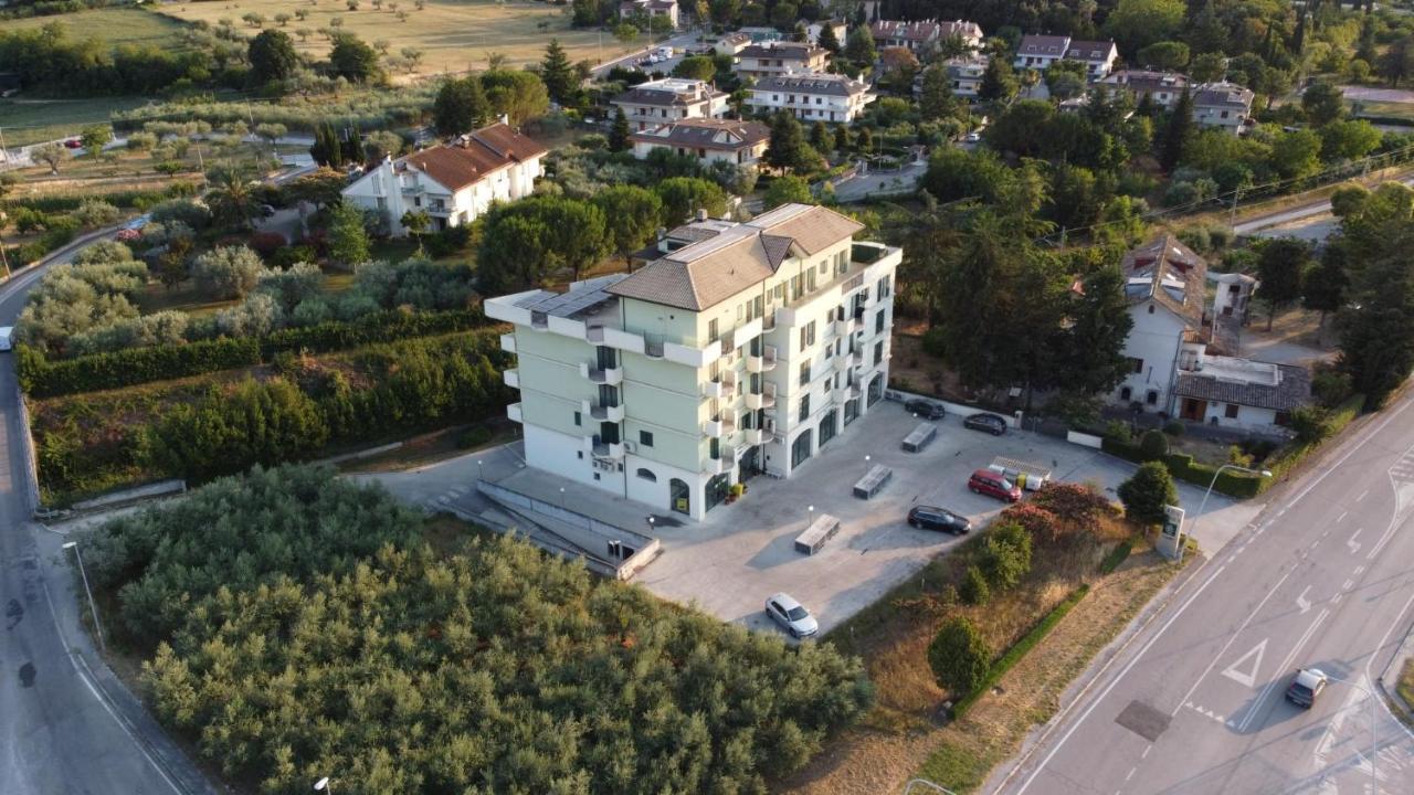 Hotel Clodi Ascoli Piceno Exterior photo